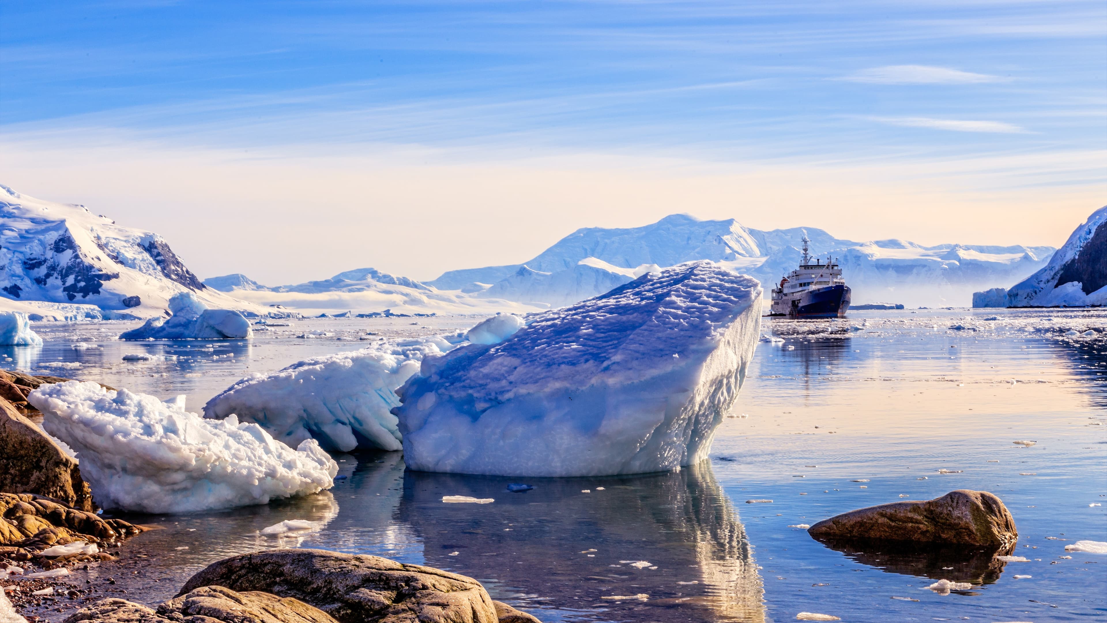 Antarctic sunset voyage